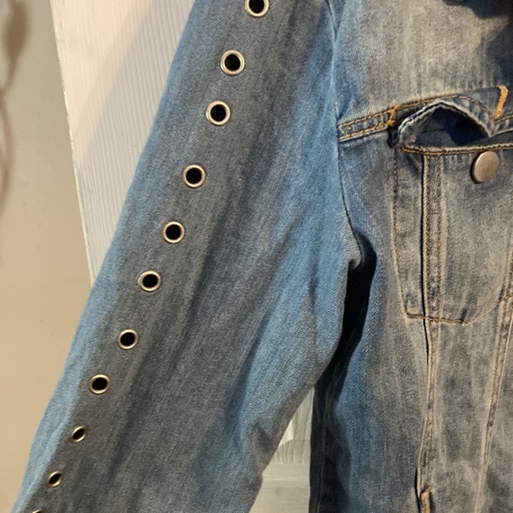 Jean jacket - Picture 3 of 6